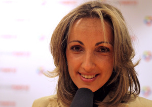 Presenta Elia Fernández