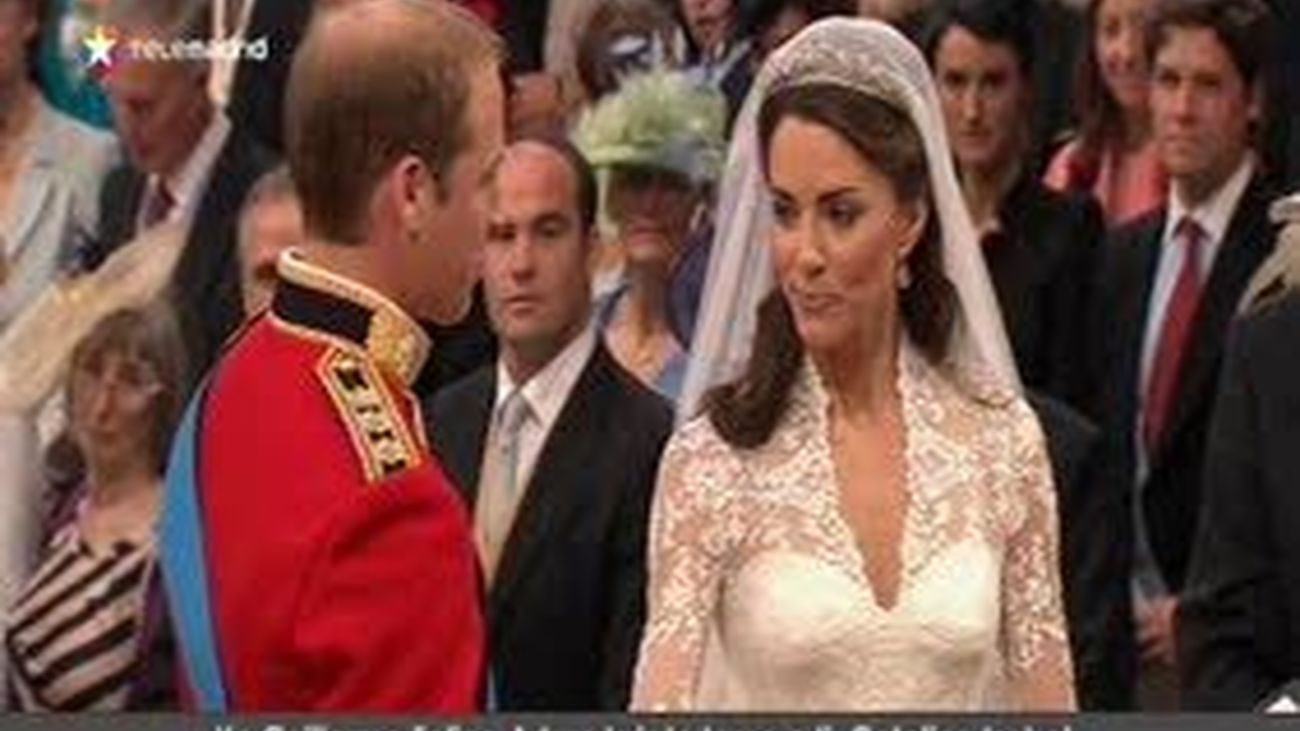 Las pamelas, sombreros y tocados florales dan color a la boda real británica
