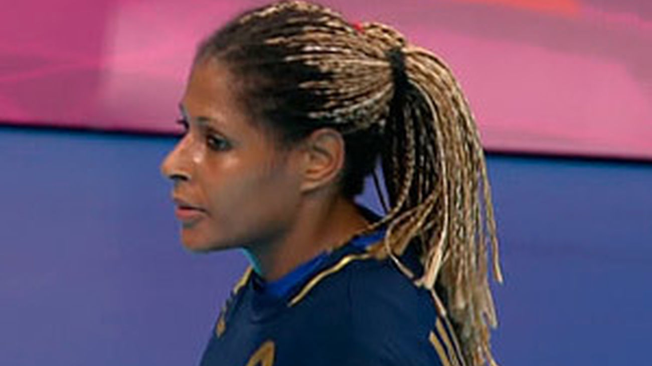 Marta Mangué, jugadora de la selección española de balonmano