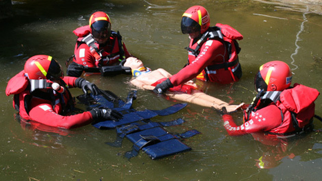 BOMBEROS_RESCATE300