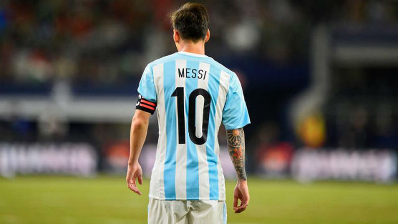 Messi Anuncia Que Seguira Jugando Con La Seleccion Argentina