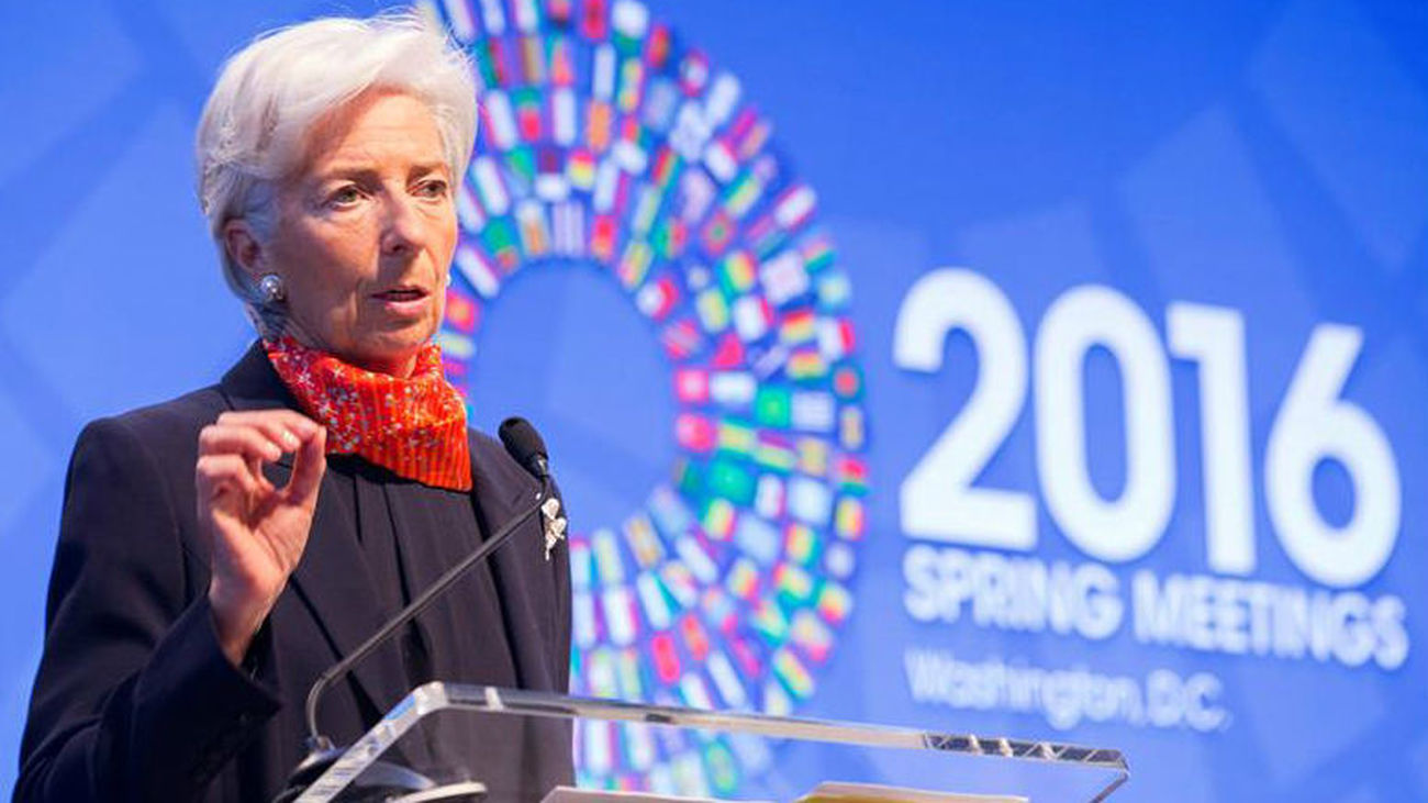 Lagarde reclama al G-20 medidas "contundentes" para esquivar la "trampa" del bajo crecimiento