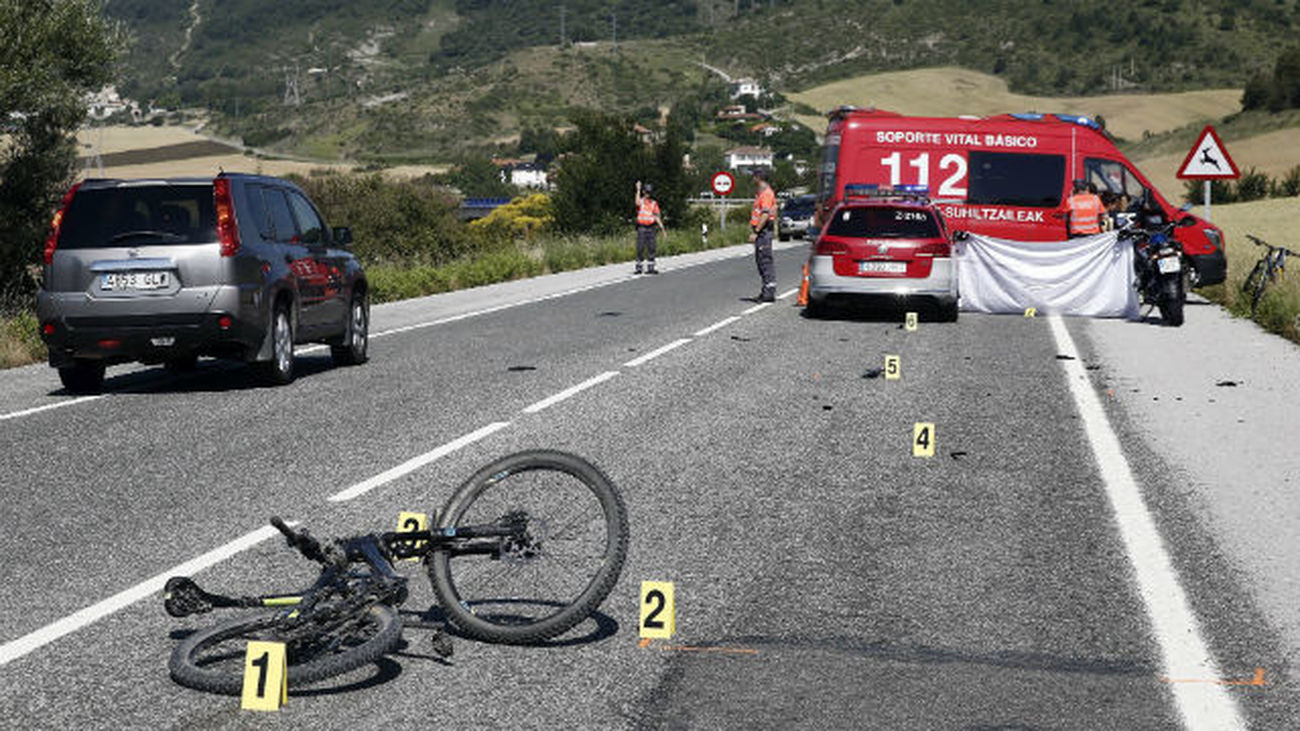 Tres ciclistas fallecidos y uno herido esta mañana en Navarra