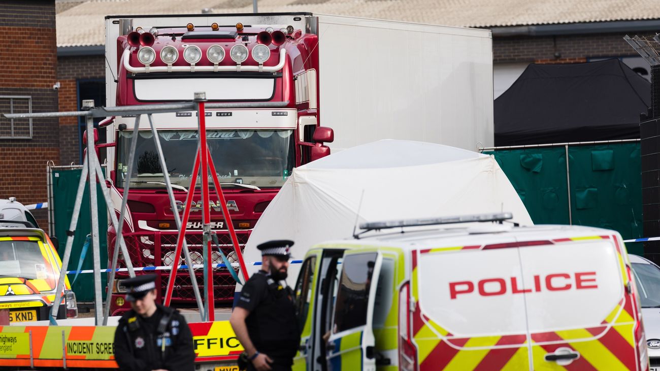 La Policía británica detuvo en Essex al camión que escondía 39 cadáveres