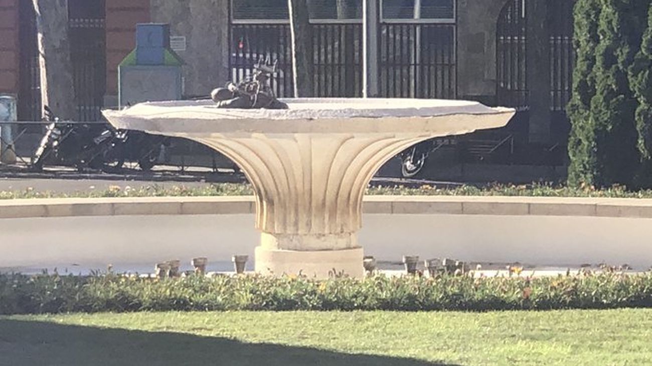 Fuente de la plaza de Mariano de Cavia sin sus característicos patos