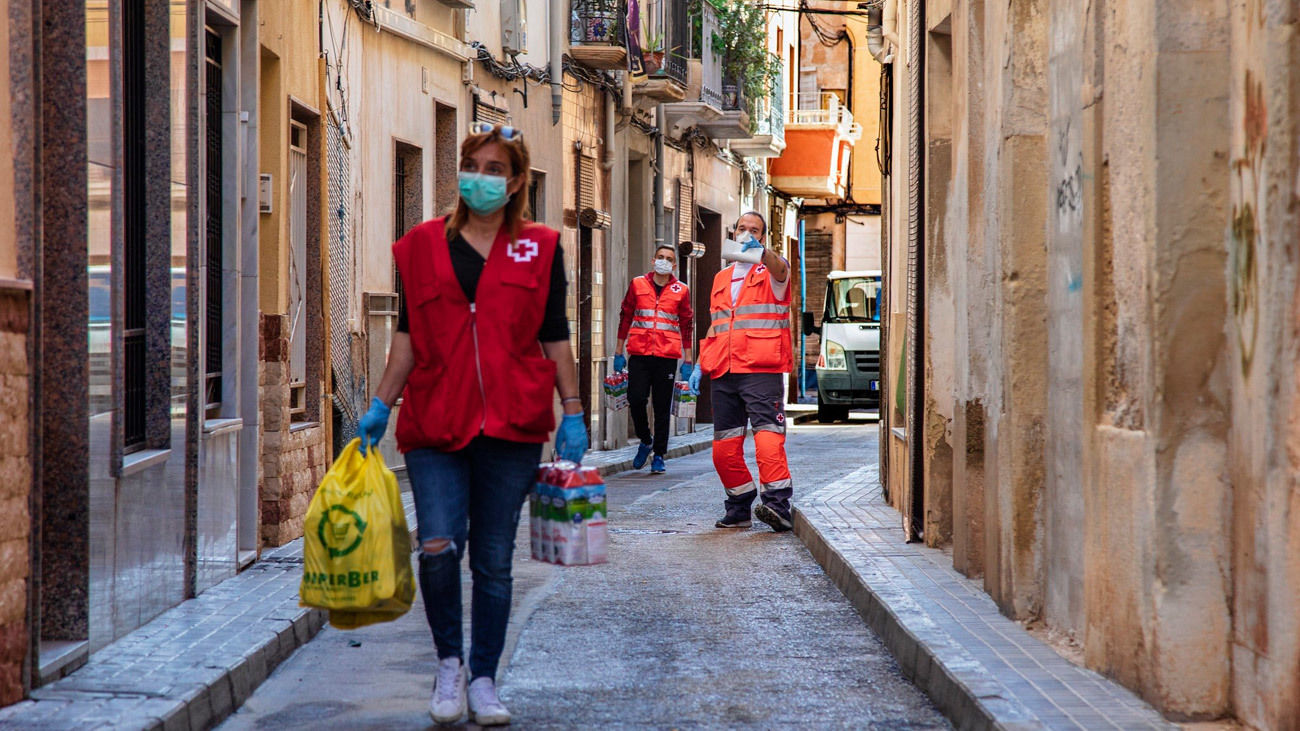 Cruz Roja Española distribuirá en los próximos dos meses 17,5 millones de kilos de alimentos a personas vulnerables