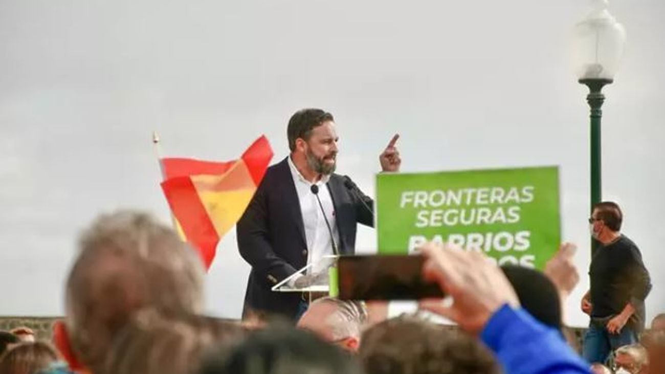 El presidente de Vox, Santiago Abascal, interviene durante una concentración en Arrecife, Lanzarote