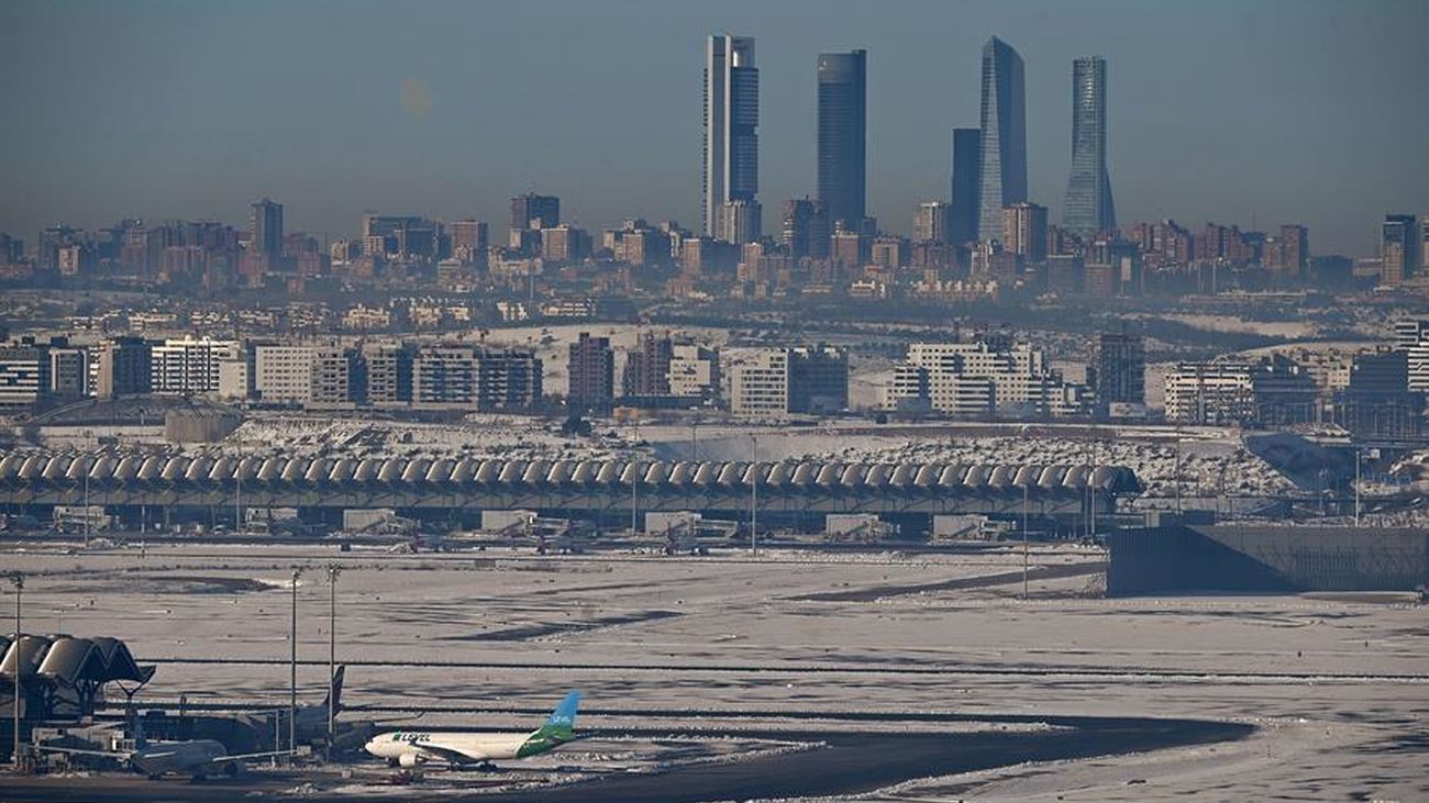 Vista de Madrid desde el aeropuerto de Barajas días después de la gran nevada