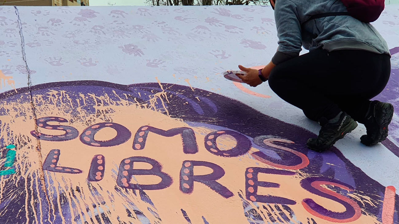 pintan mural vandalizado en Alcalá