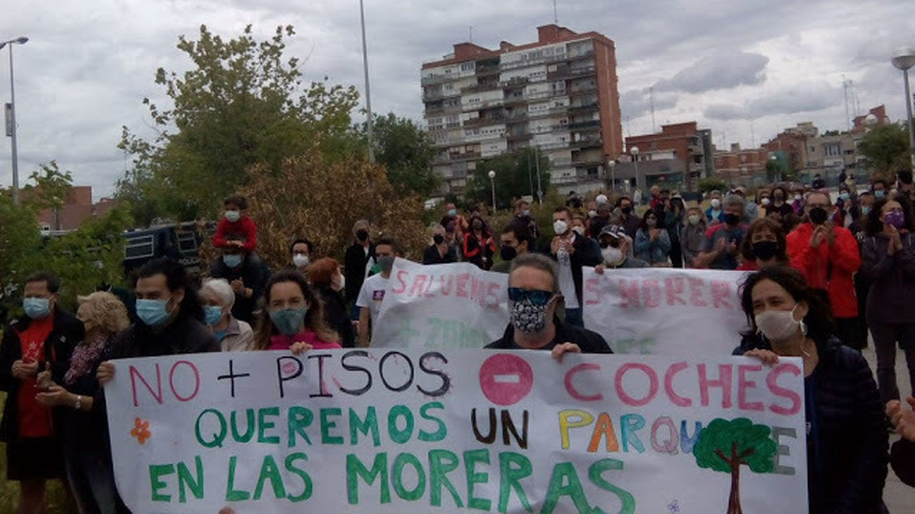 Protesta de los vecinos de Colonia Jardín contra la operación inmobiliaria de Defensa