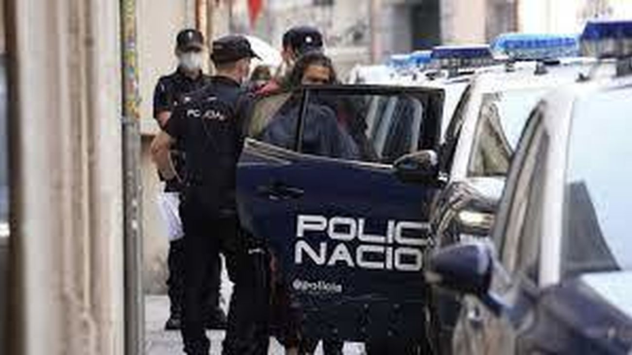 Momento del arresto de Diego el Cigala en un hotel de Madrid el 9 de junio