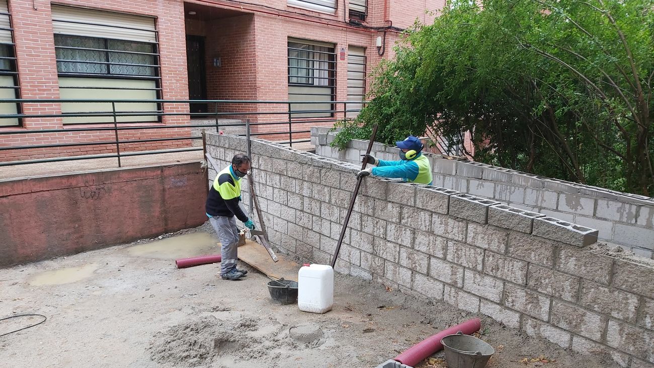 Alcobendas invierte 85.000 euros en las  obras de accesibilidad de la calle Luis Rodríguez Ontiveros