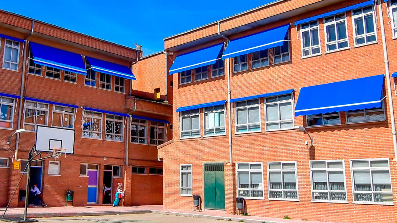 El alcalde de Torrejón de Ardoz pide ayuda al Gobierno y a la Comunidad para renovar los colegios públicos