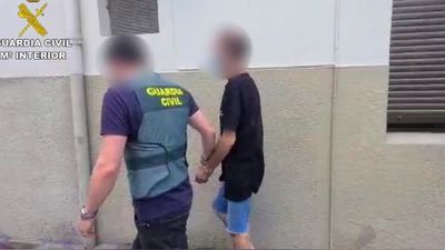 La Guardia Civil desarticula un grupo que concertaba citas sexuales para extorsionar a los clientes
