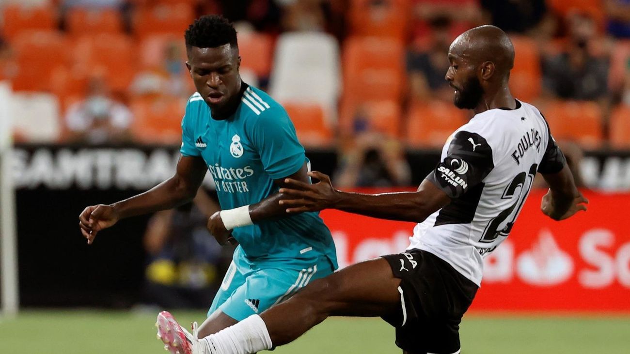 Vinicius ante el Valencia