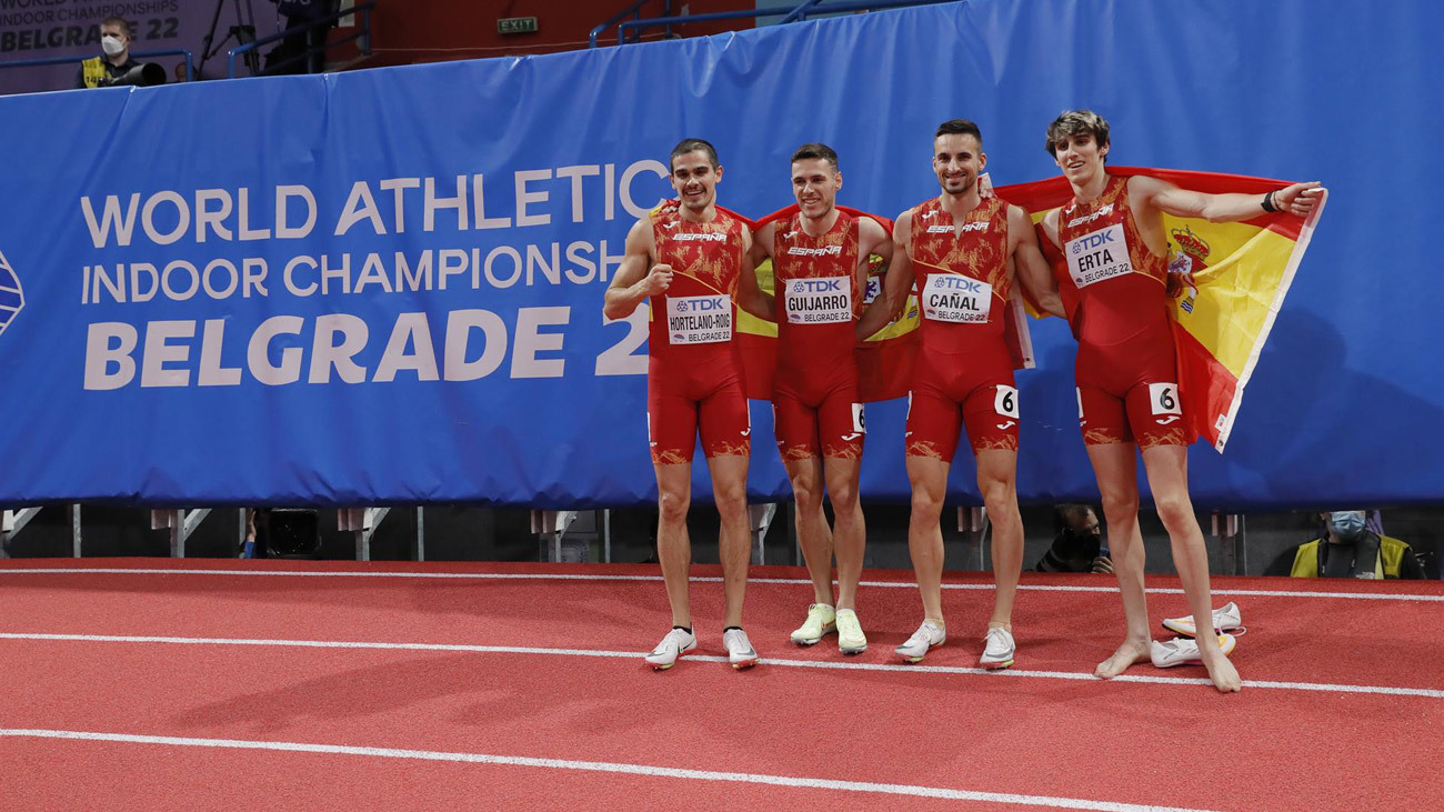 El equipo español de relevos de 4x400, histórica plata en los mundiales