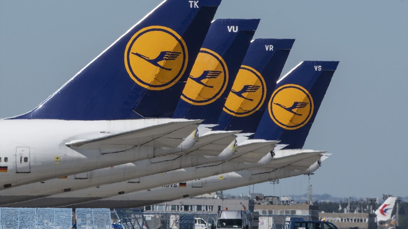 Lufthansa cancela 2.200 vuelos más en Fráncfort y Múnich por falta