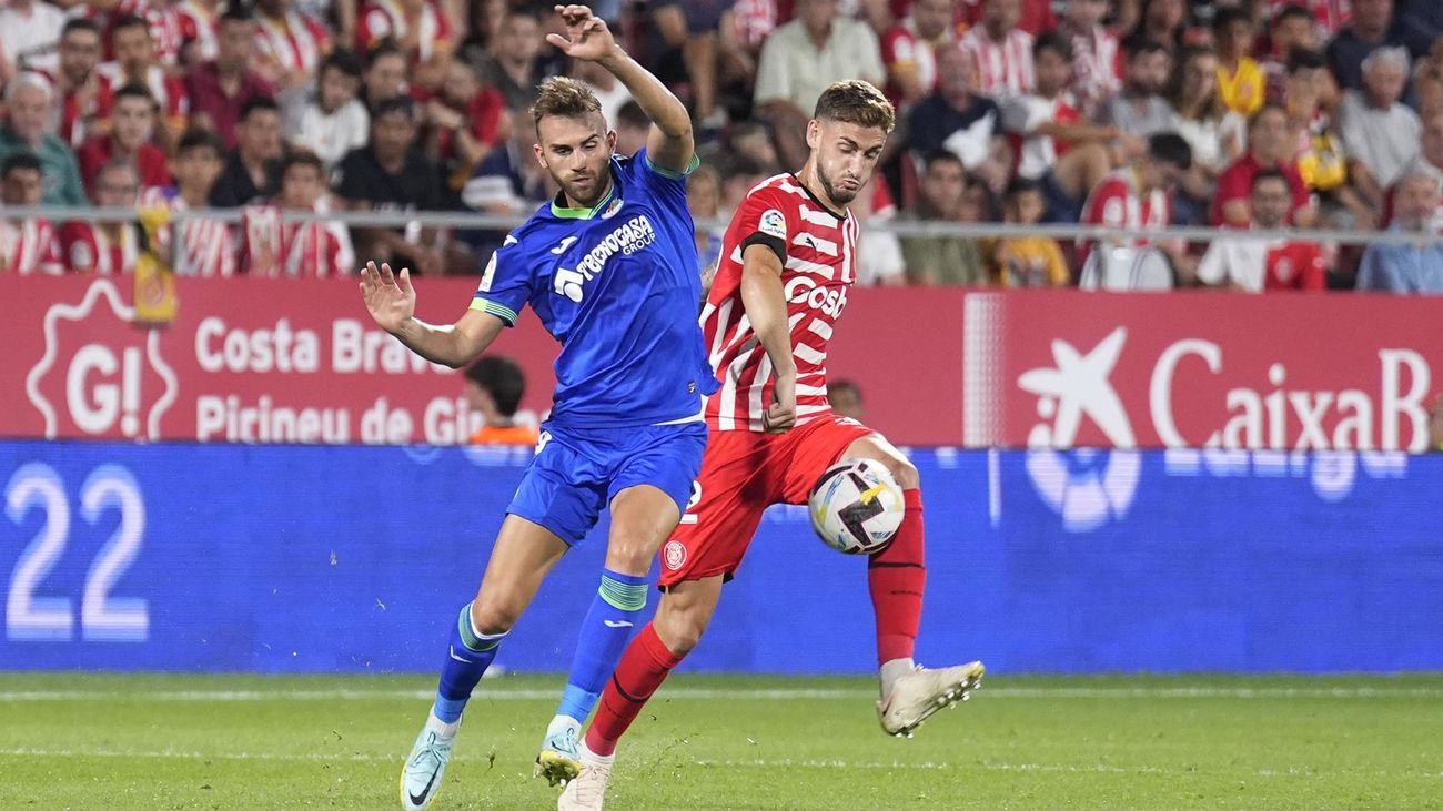 Borja Mayoral ante el Girona