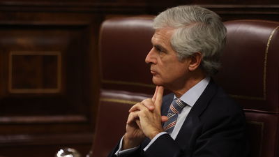 Adolfo Suárez Illana anuncia que deja su escaño en el Congreso y su retirada de la política
