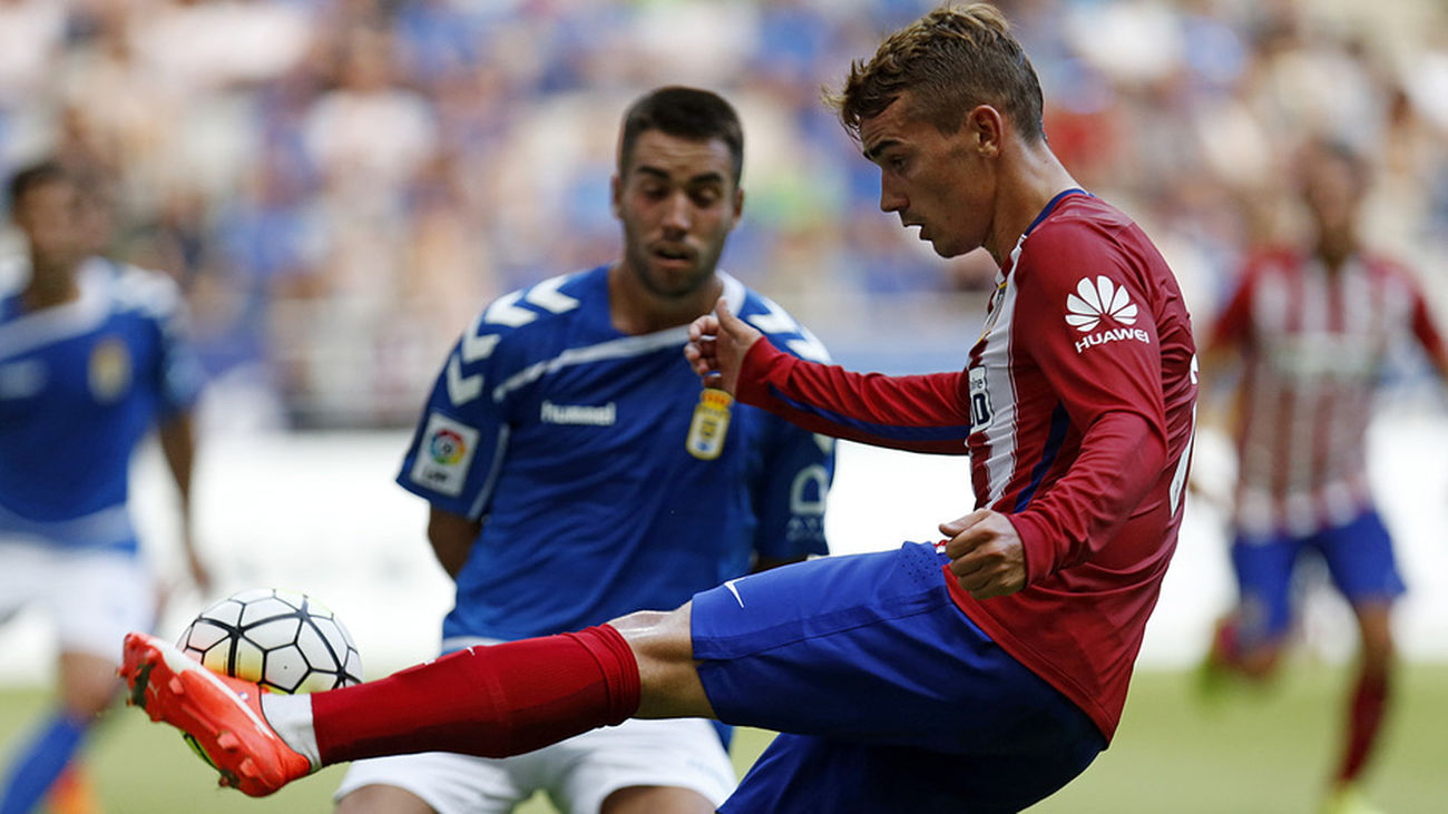 Griezmann ante el Oviedo