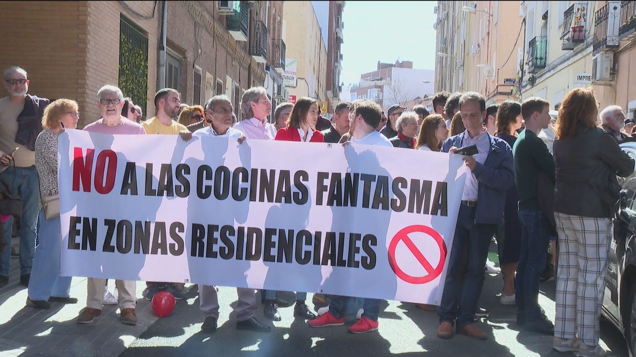 Tetuán: Los vecinos del distrito, hartos de las cocinas fantasma