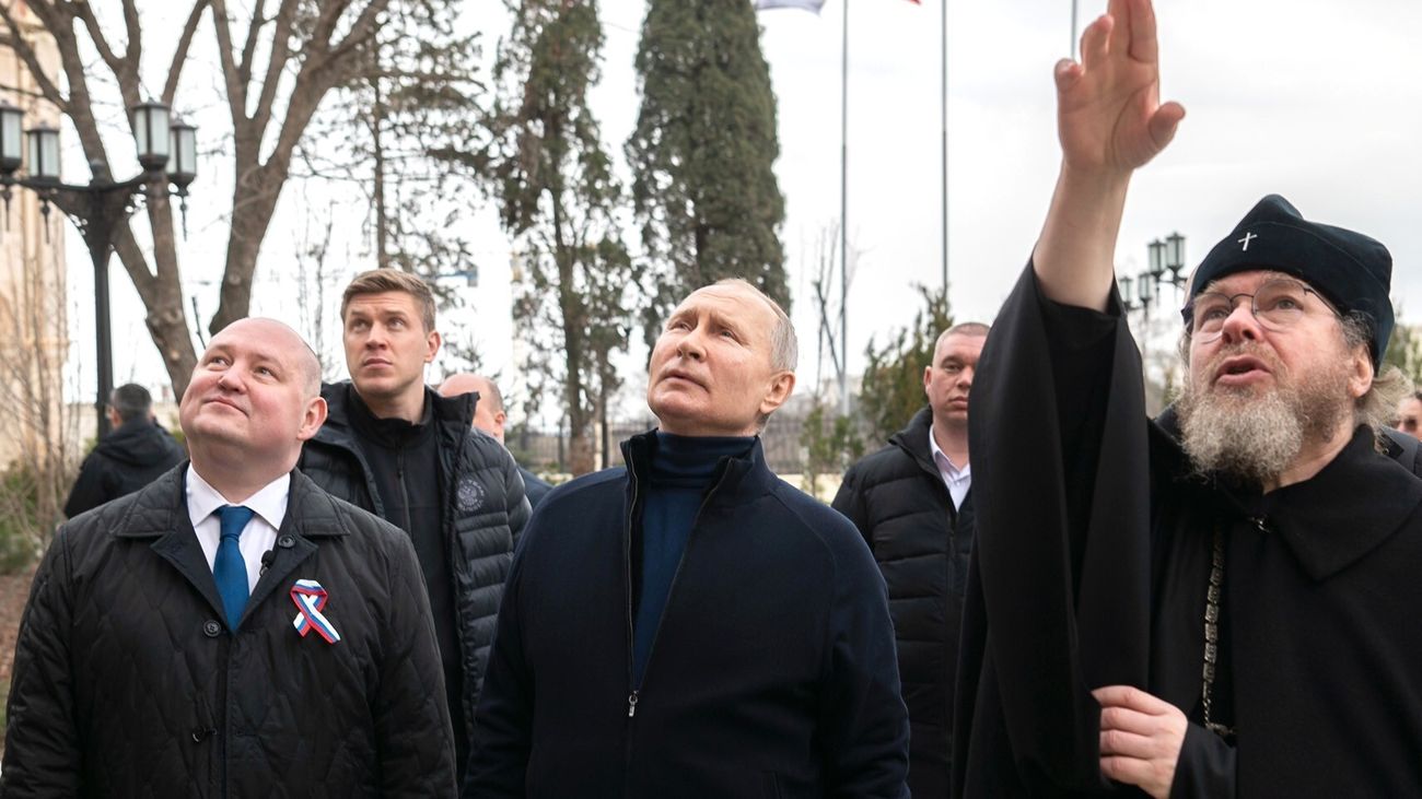 Putin visita por sorpresa Crimea en el aniversario de su anexión