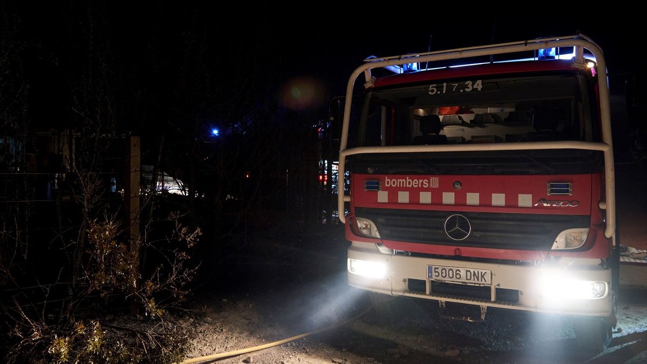 Un incendio forestal entre Aragón y Cataluña afecta a 120 hectáreas