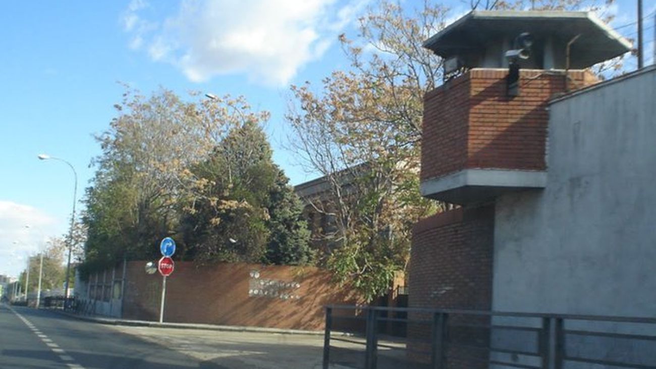 Cuartel del Ejército en el Paseo de Extremadura / A-5 de Madrid