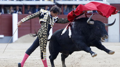 La firma de Zabala de la Serna: Roberto Domínguez, Concha de Oro en el adiós a Roca Rey que pasa por Serra