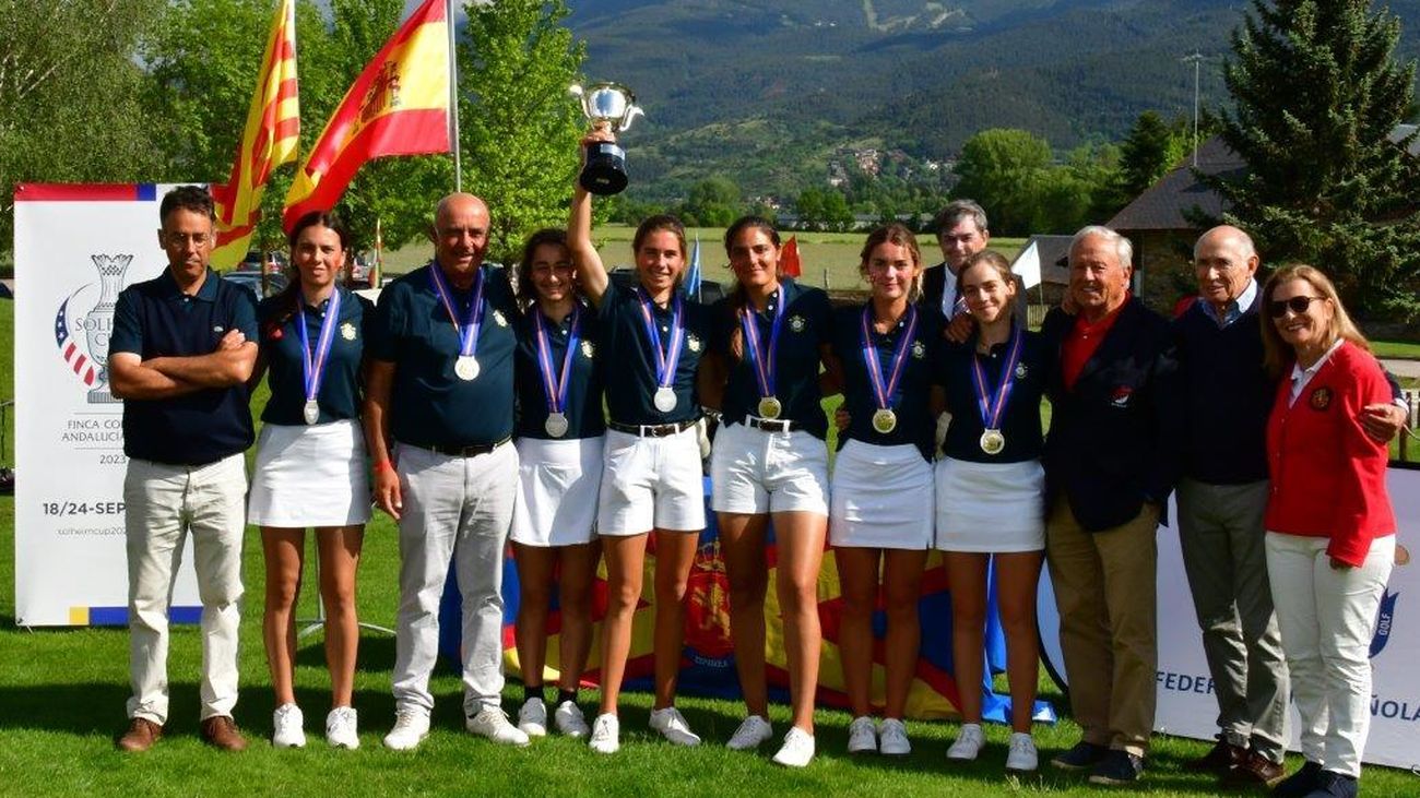 Elk equipo femenino de Madrid de golf