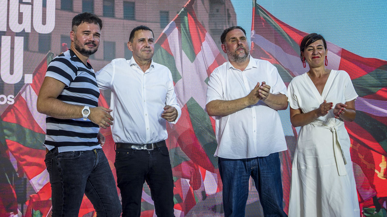 Bildu y ERC abogan por "una gran alianza" para lograr la independencia de Euskadi y Cataluña