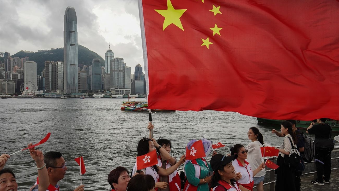 Bandera china sobre Hong Kong