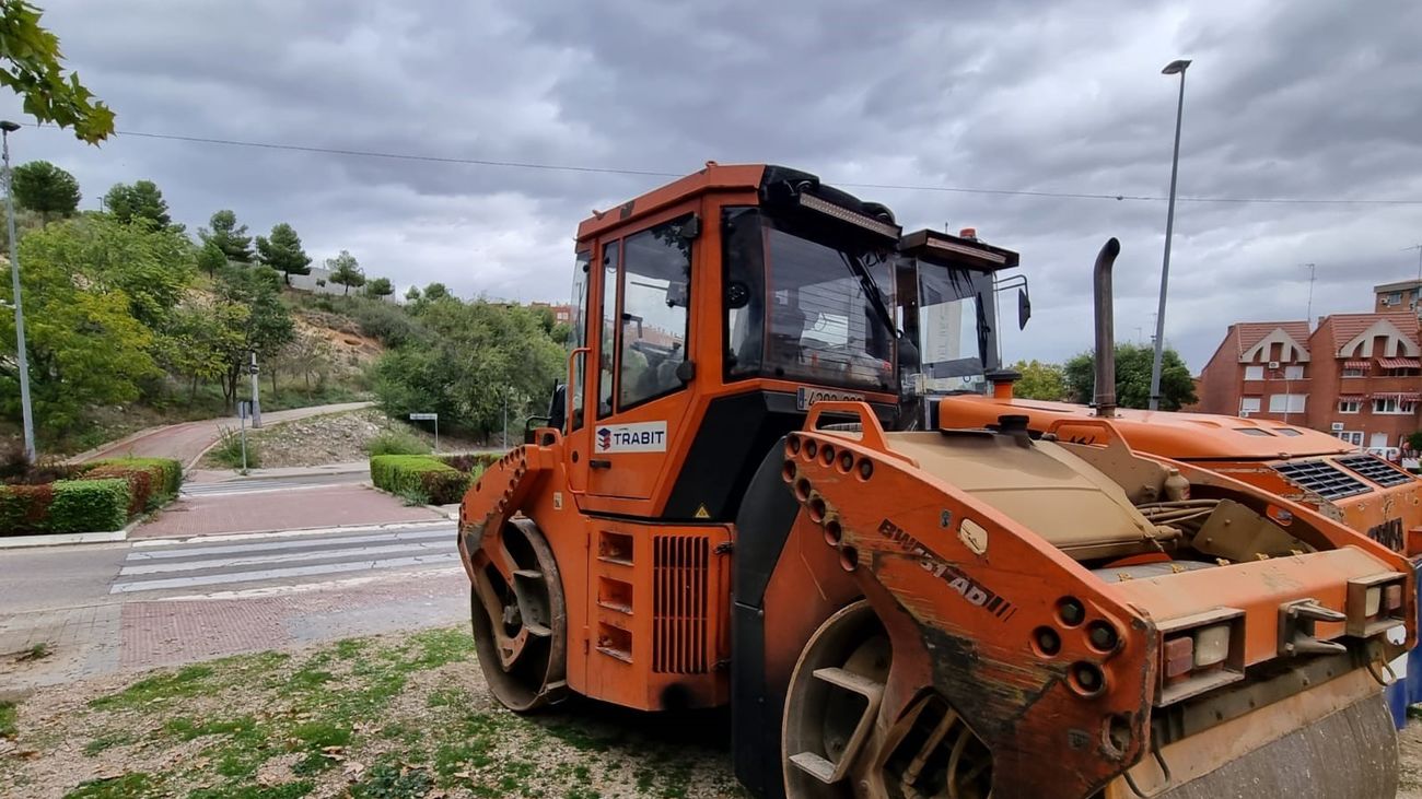 Maquinaria en Arganda para el asfaltado de la Carretera de Morata