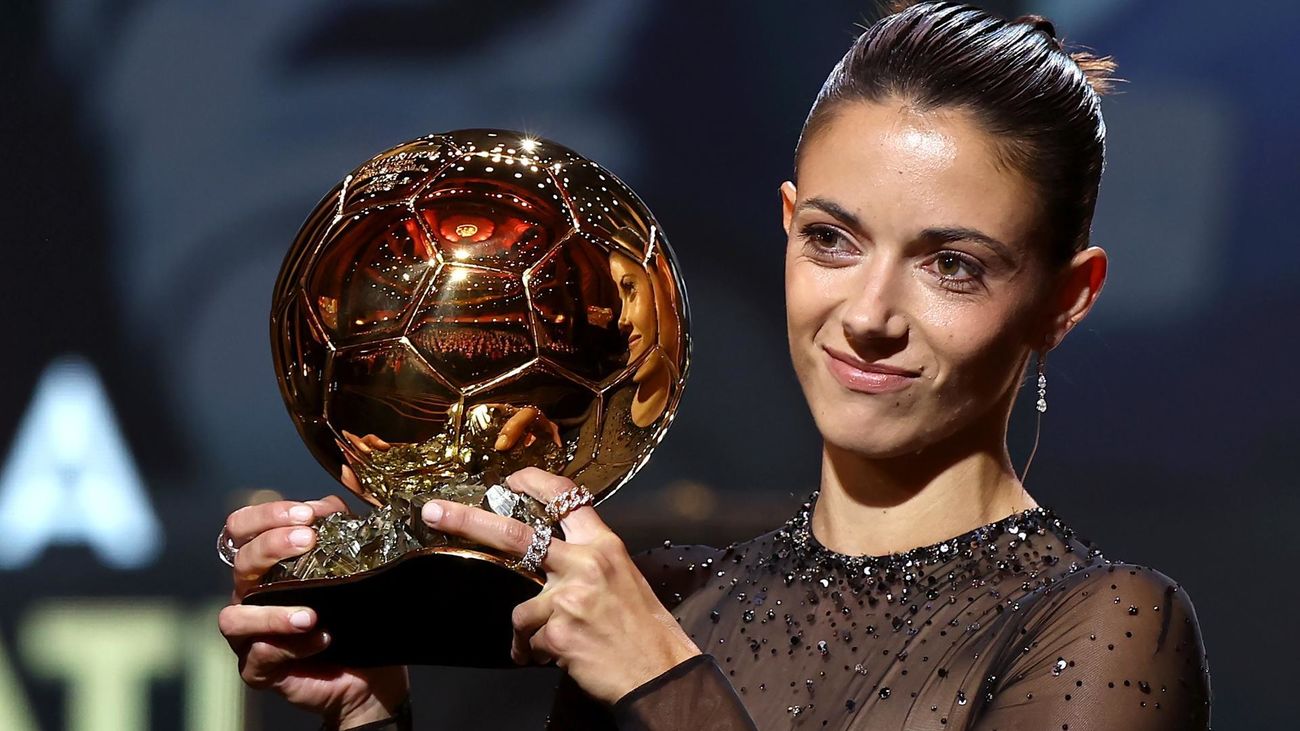 Aitana Bonmatí recibe el Balón de Oro