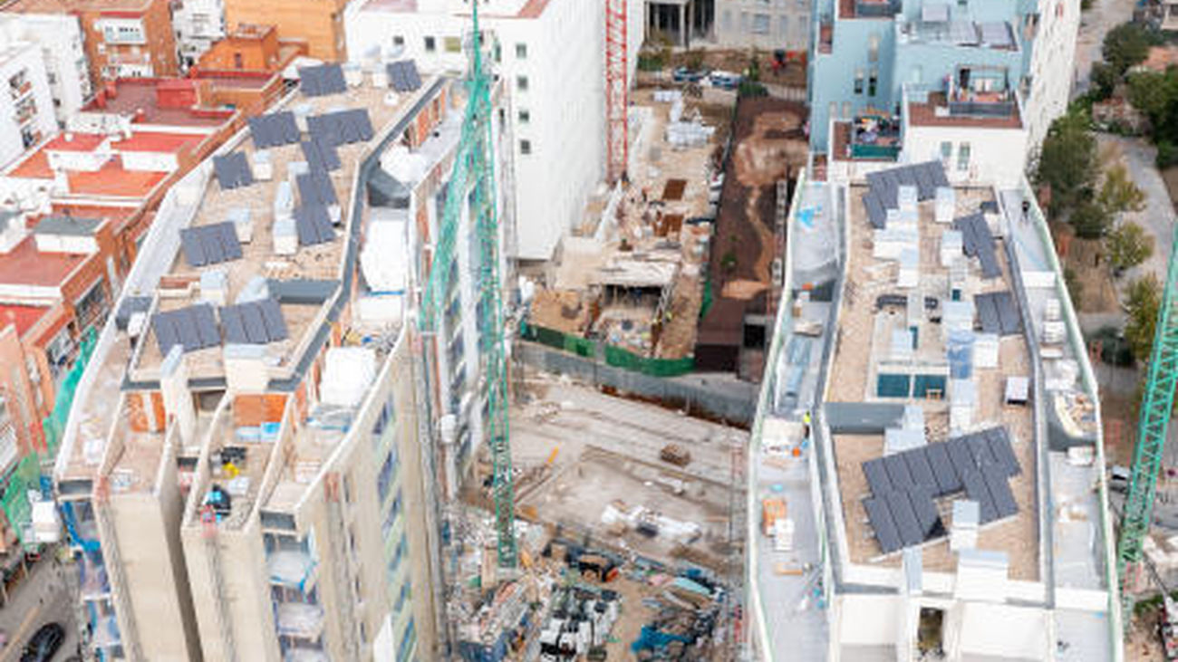Madrid finaliza las obras de 205 viviendas de alquiler asequible en Puente de Vallecas