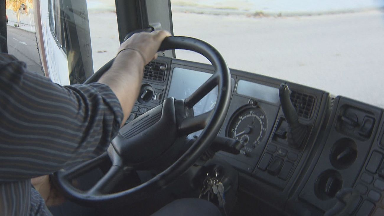 Un camionero al volante