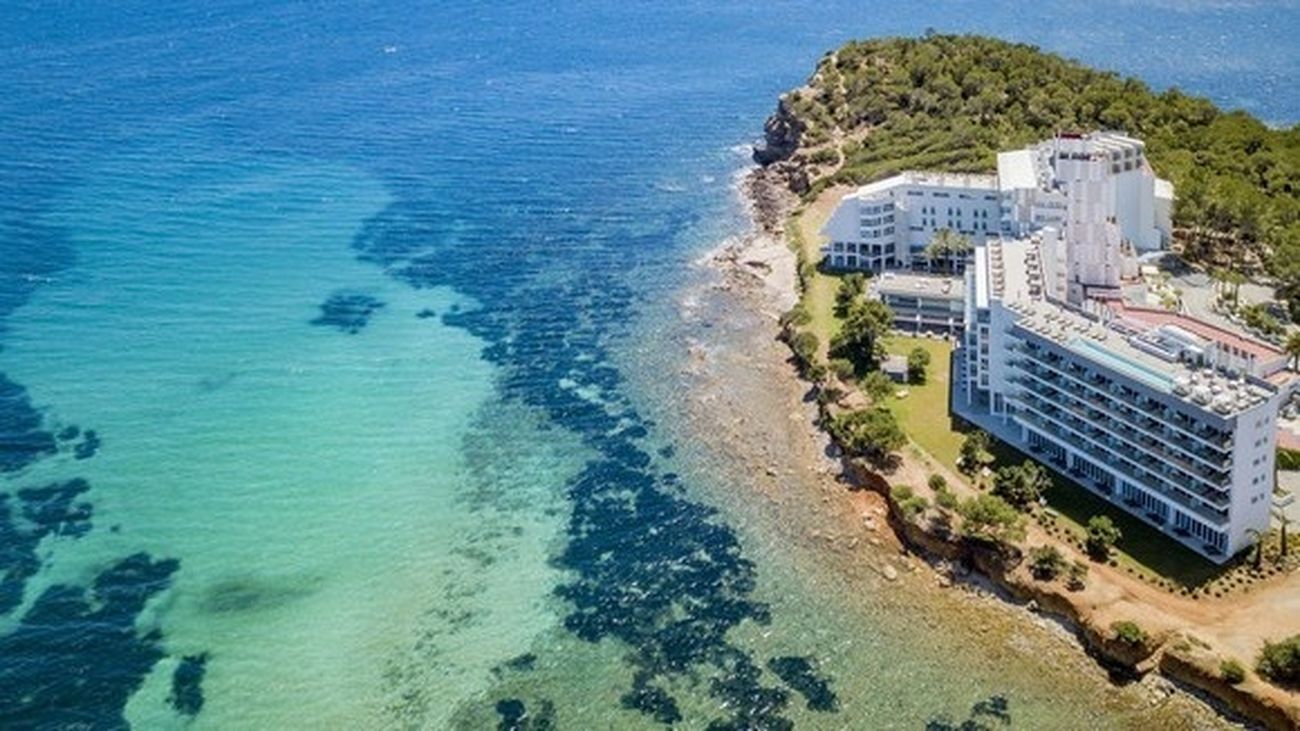 Complejo hotelero en la isla de Ibiza