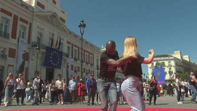 La Puerta del Sol se convierte en un gran estudio de baile