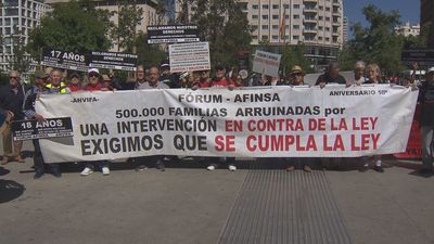 Afectados de Fórum y Afinsa vuelven a salir a la calle en Madrid para exigir "que se cumpla la ley"