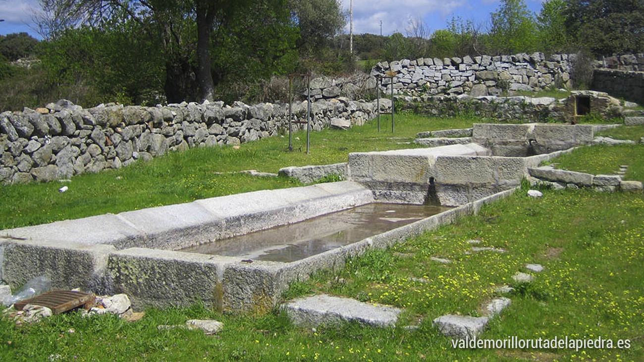 Valdemorillo rescata de su memoria a las lavanderas a través de la  tradición oral