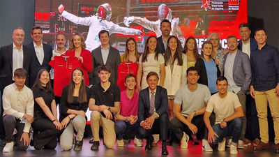 La Comunidad celebra los éxitos de los deportistas madrileños de esgrima