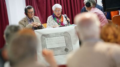 Madrid celebra los 100 años de la Radio con los mayores de Tetuán