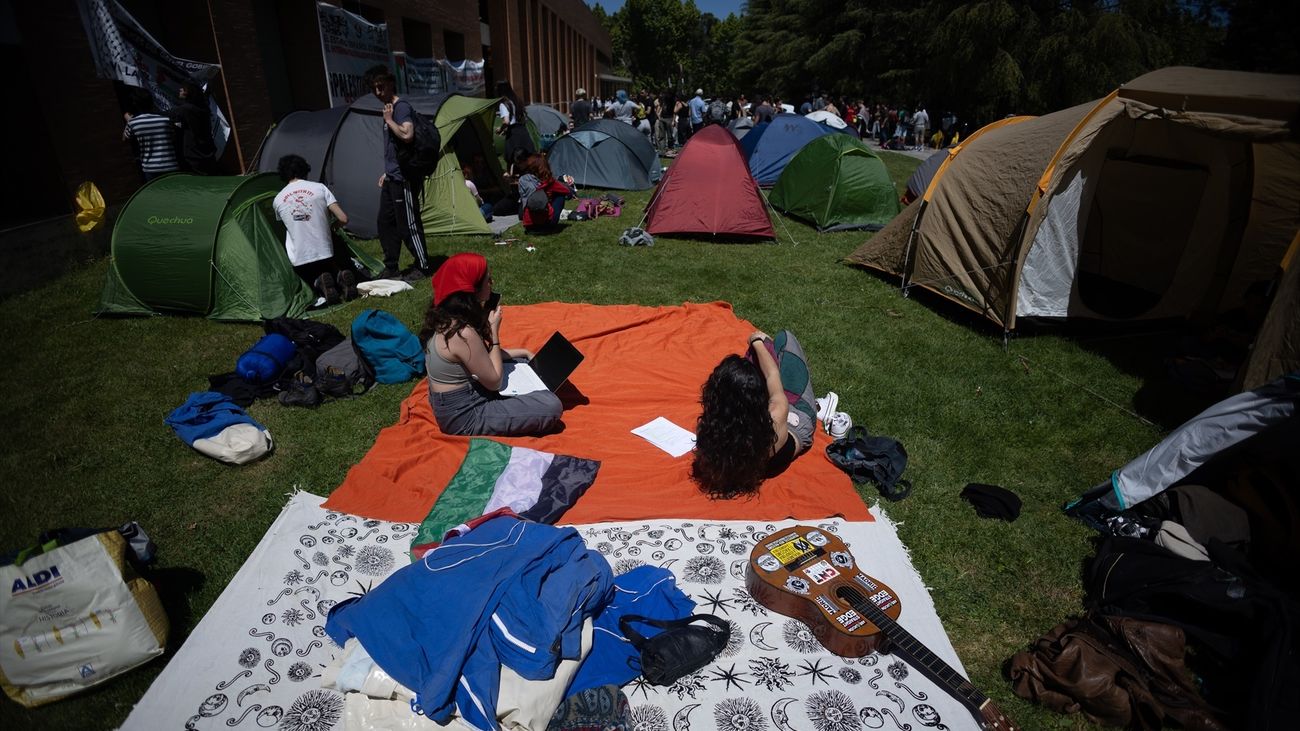 Los universitarios continuarán con las acampadas porque consideran que el reconocimiento de Palestina "no es suficiente"