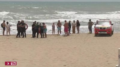Mueren ahogados dos hombres que entraron a socorrer a unos bañistas en Guardamar (Alicante)