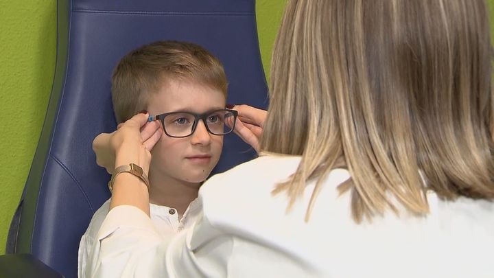 Ayudas de la Comunidad de Madrid para adquirir gafas graduadas para niños