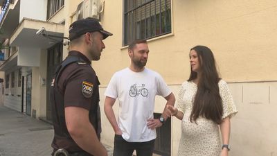 Un Policía Nacional salva la vida a su vecino en el barrio de Salamanca