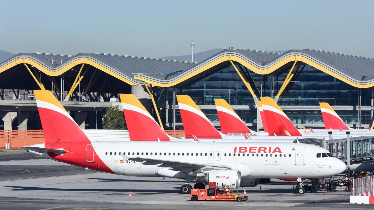 Aviones de Iberia en las pistas del aeropuerto Adolfo Suárez Madrid-Barajas