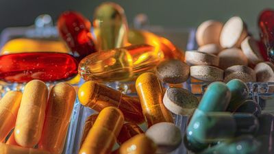 La llegada de nuevas drogas sintéticas preocupa a los médicos: son más potentes e indetectables