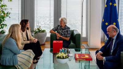 Ayuso cierra su viaje a Alemania con una entrevista con Christine Lagarde  y un encuentro con inversores