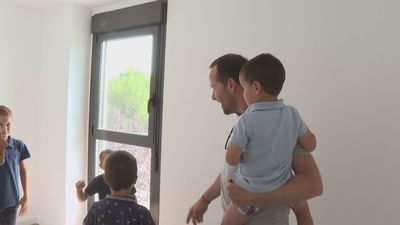 El Ayuntamiento de Madrid entrega las primeras viviendas de alquiler asequible en la Rosilla